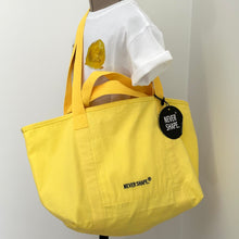 Load image into Gallery viewer, Fashion tote bag with Embroidered “Never Shape“ Logo